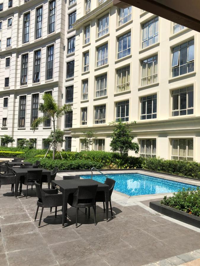 Robles' Unit At 81 Newport Boulevard มะนิลา ภายนอก รูปภาพ